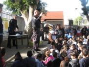 بالصور: فعاليات للشرطة في مدرسة الاخوة الابتدائية بمدينة يافا 